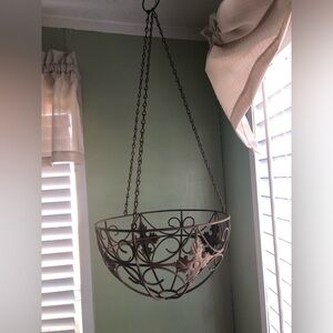 Vtg.  Wrought Iron Hanging Planter Flower Basket 12” Diameter, Cottage Rustic